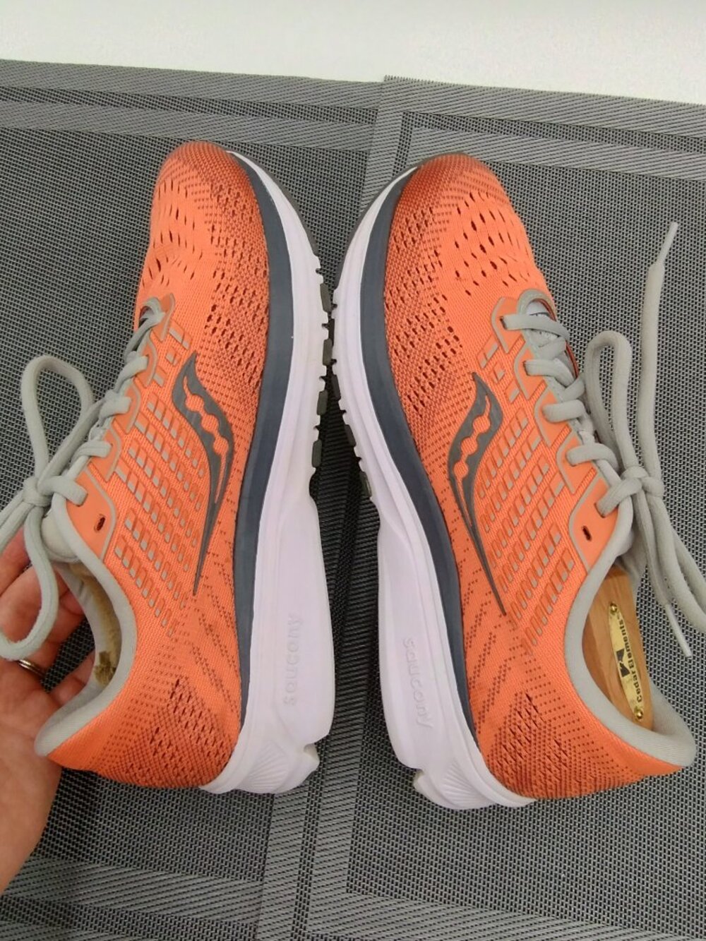 Saucony Ride 13 Running Shoes Coral Size 8.5 - Picture 5 of 14